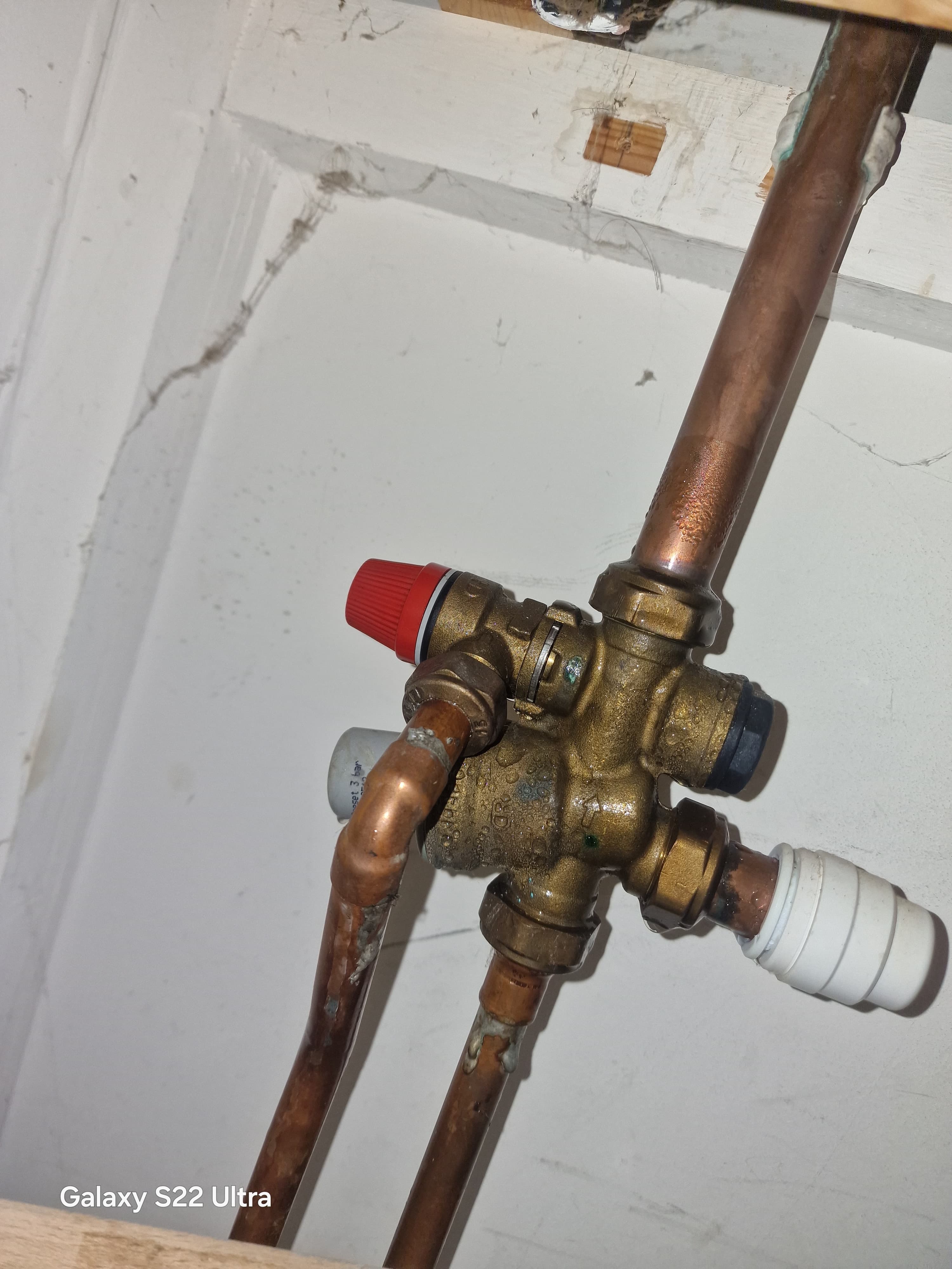 Copper pipework and a brass valve fitted by Fixedrate Plumbing